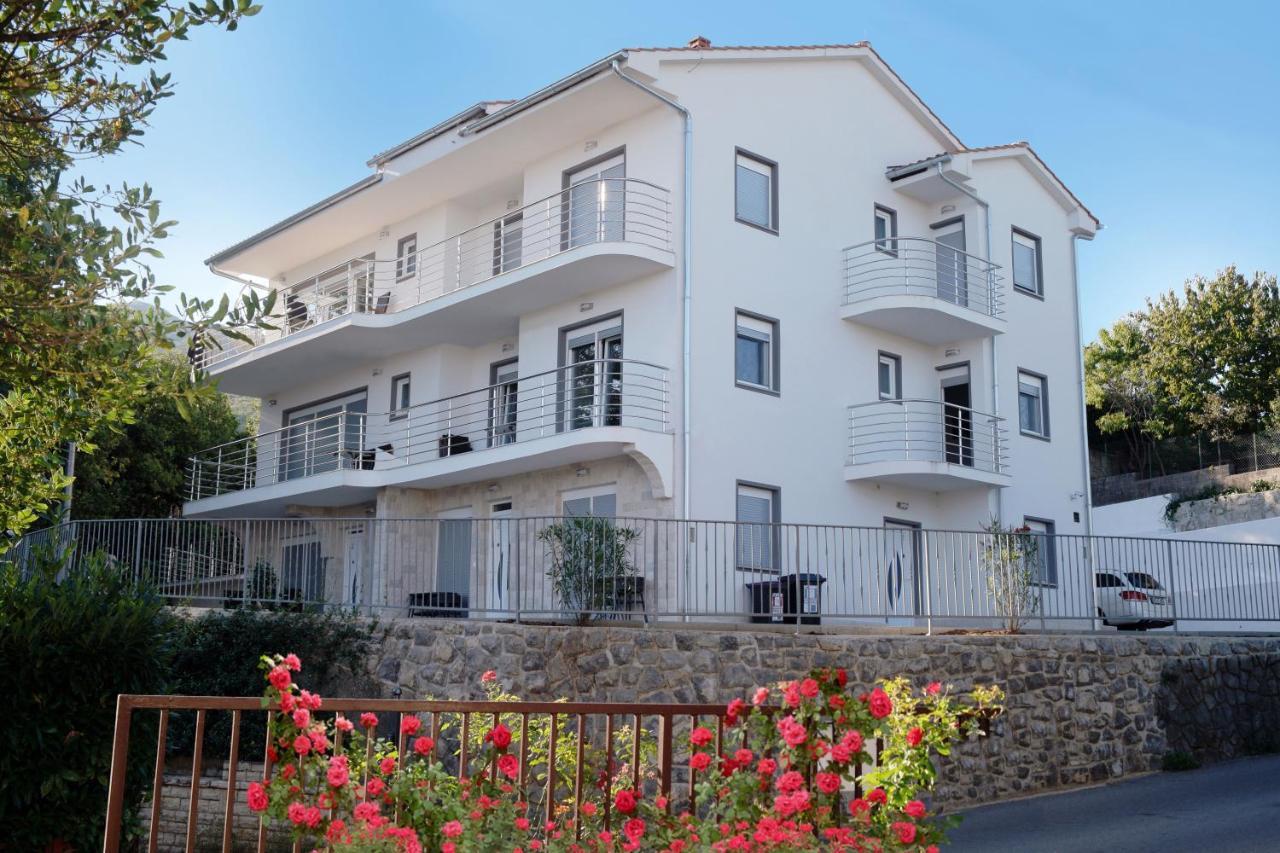 Villa Dragi With Pool, Sauna, & Whirlpool Опатия Экстерьер фото