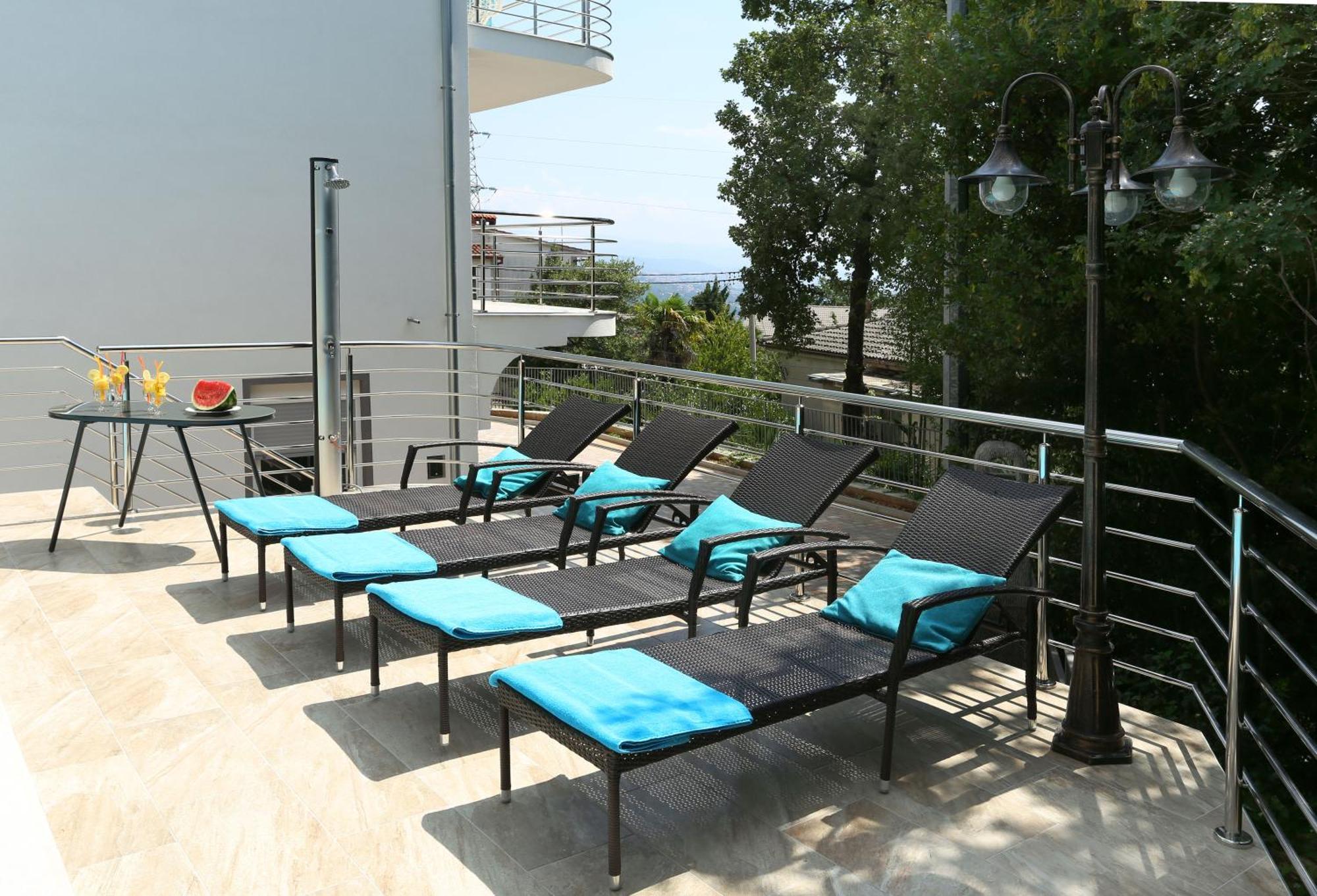 Villa Dragi With Pool, Sauna, & Whirlpool Опатия Номер фото